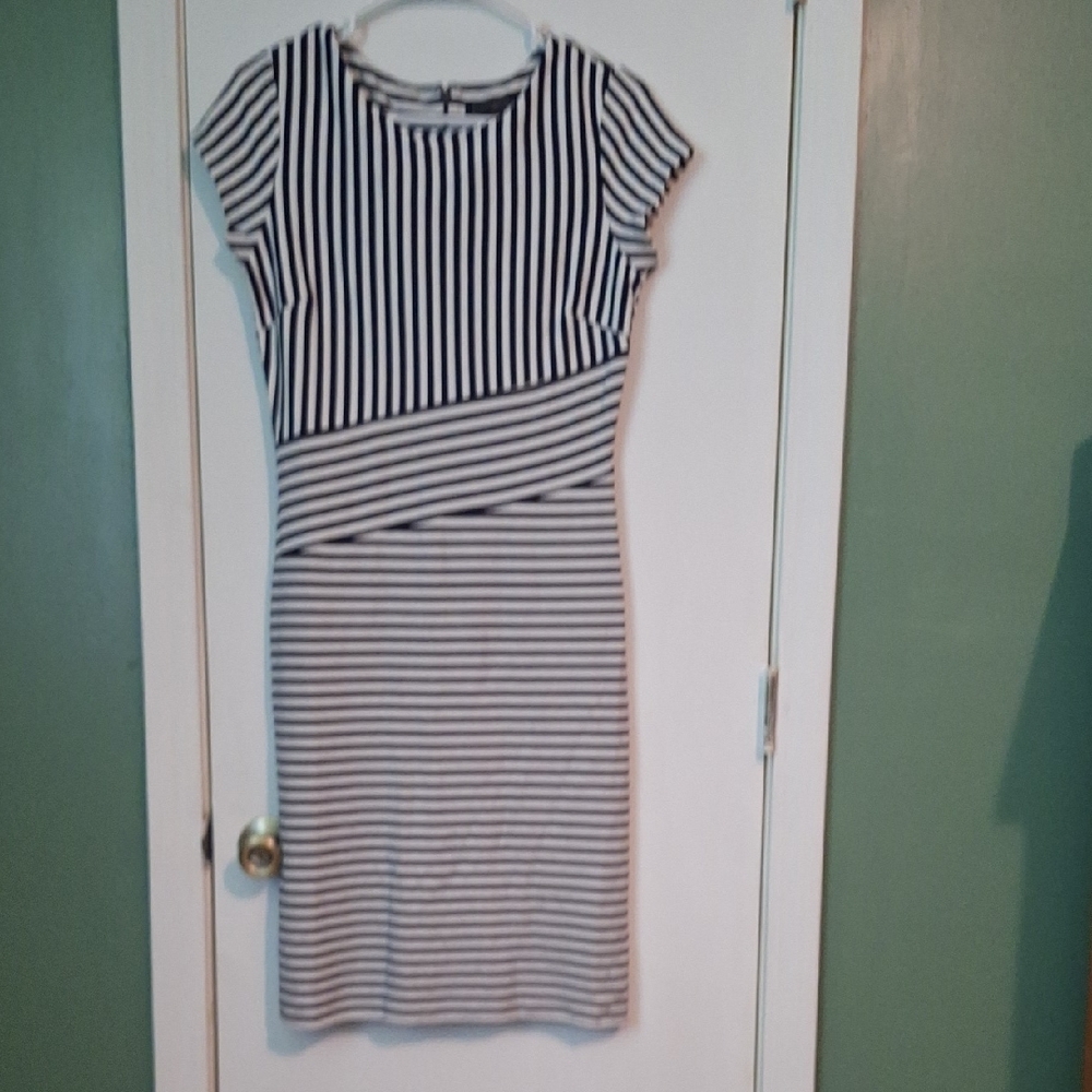 Banana Republic Black and White Sheath Midi Dress